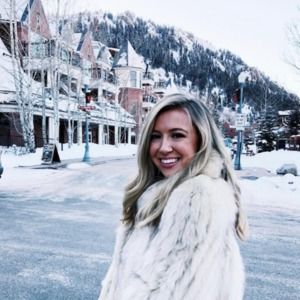 Meet your Posher, Caitlin